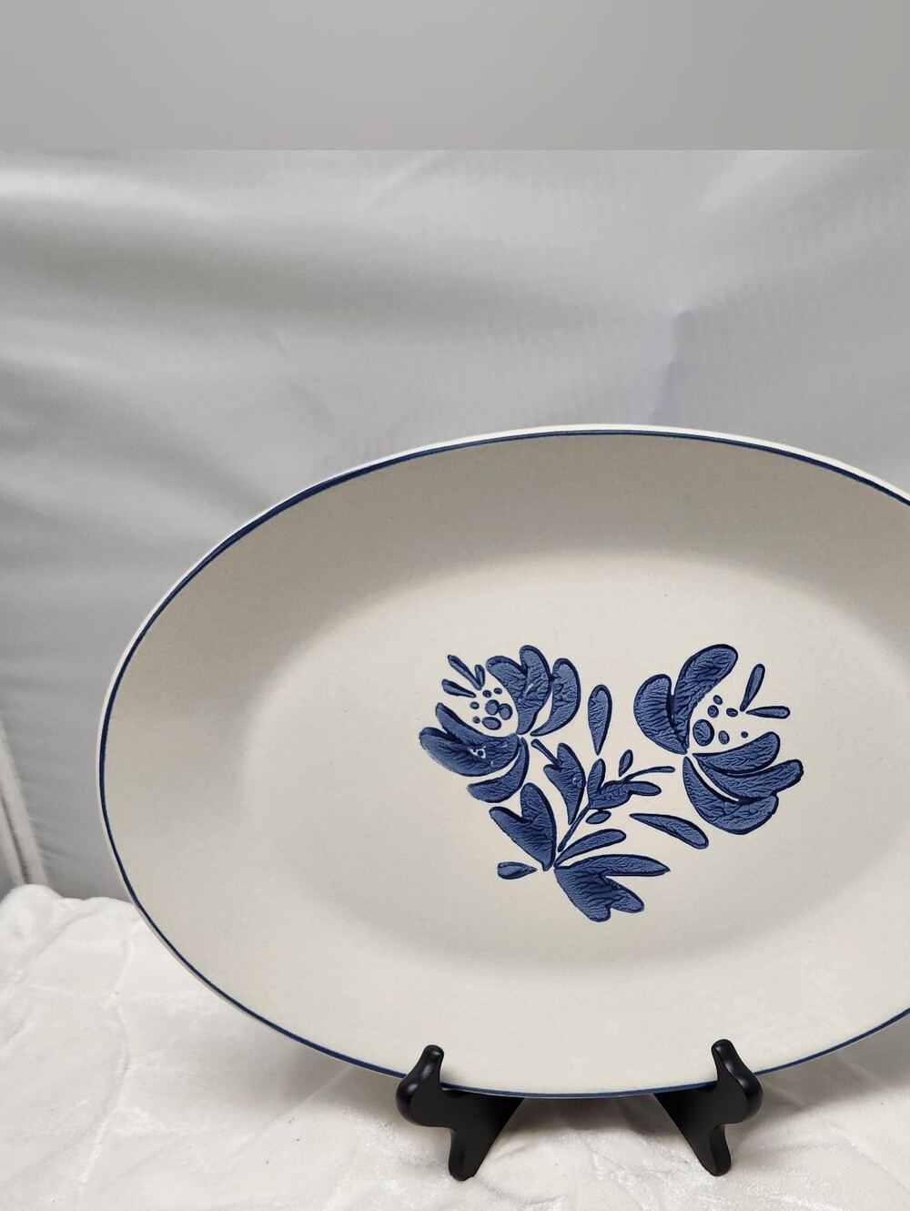 Pfaltzgraff White Oval Platter with Blue Floral Design